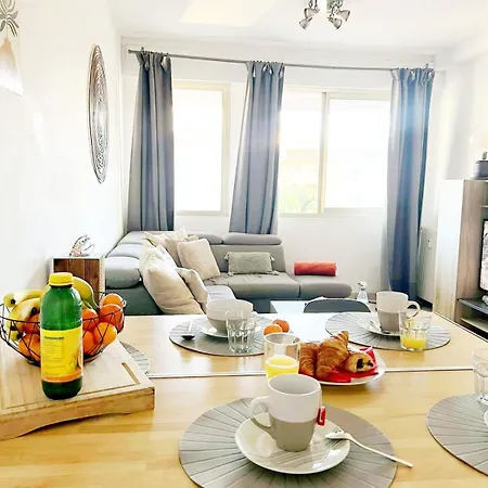 2 Bedroom In Suquet - Private Parking, Walk To Palais & Beaches