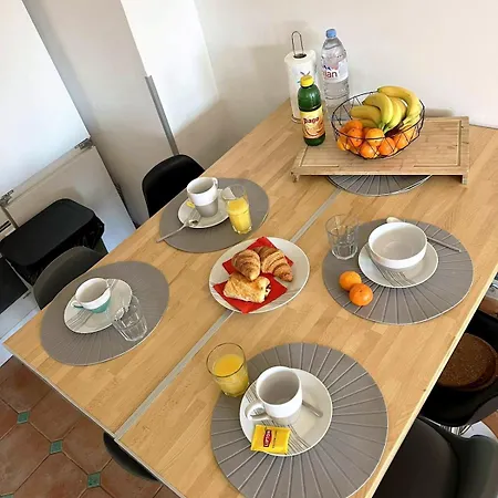 2 Bedroom In Suquet - Private Parking, Walk To Palais & Beaches *