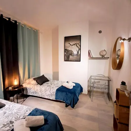 Appartement 2 Bedroom In Suquet - Private Parking, Walk To Palais & Beaches