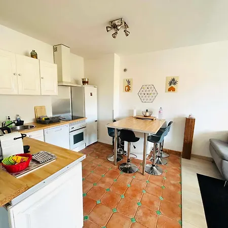 Appartement 2 Bedroom In Suquet - Private Parking, Walk To Palais & Beaches *